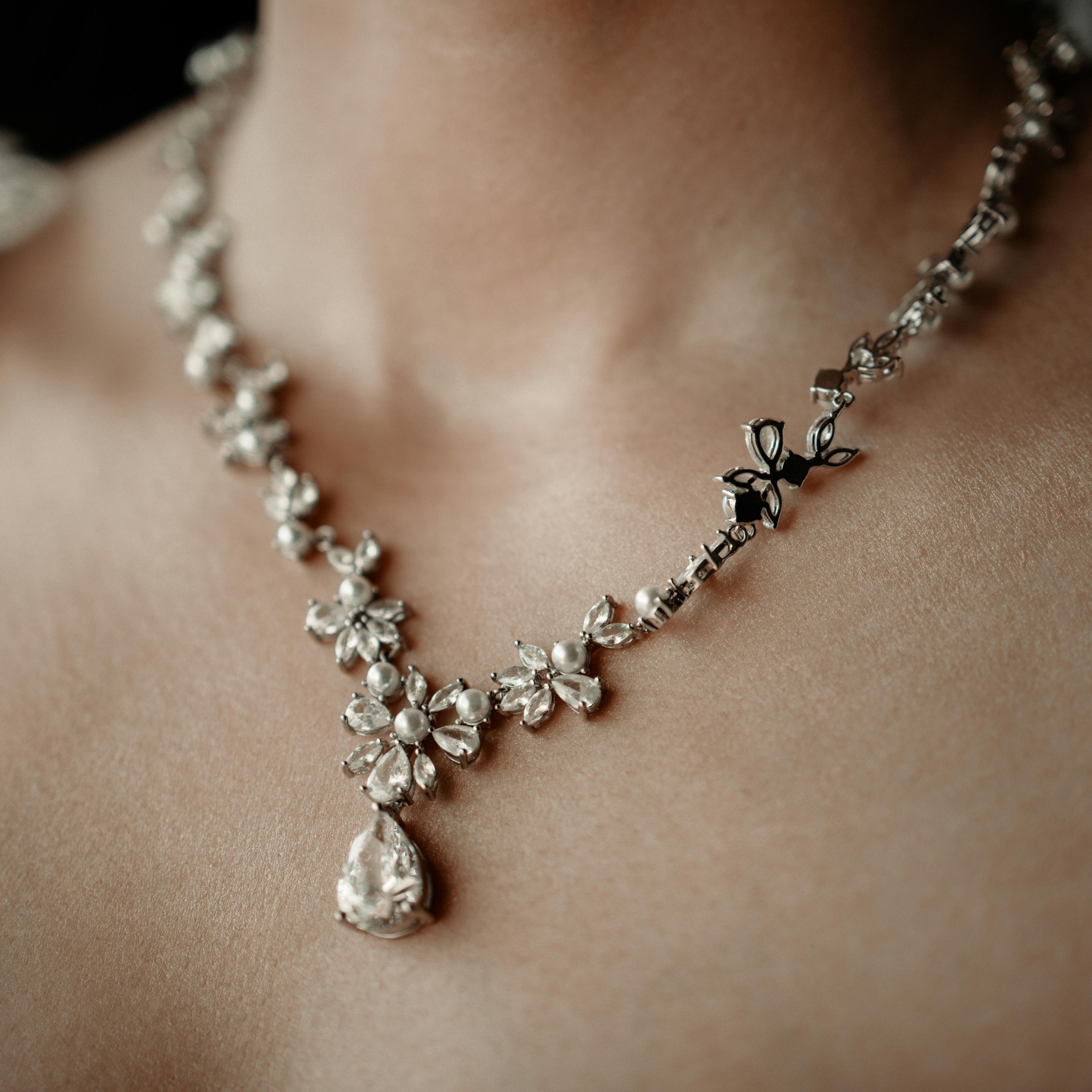 Art Deco Necklace - Emerald & Diamond